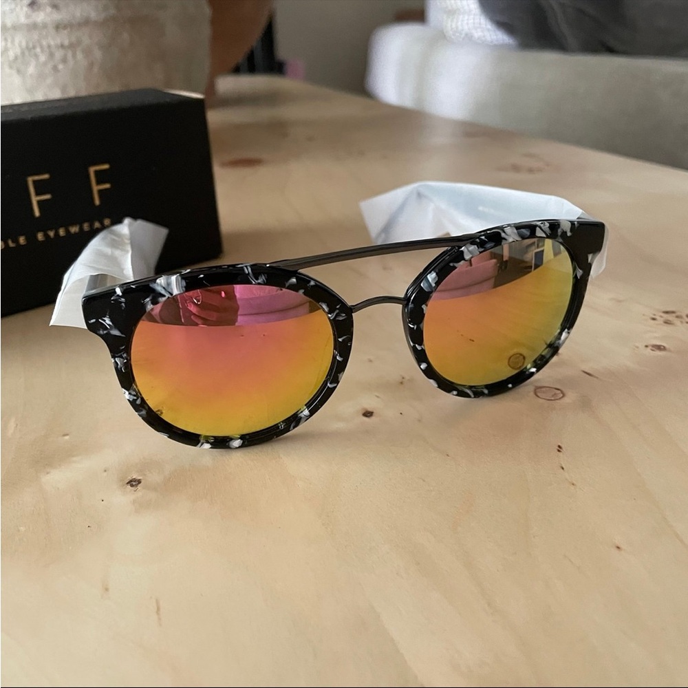 Diff Eyewear Astro Sunglasses